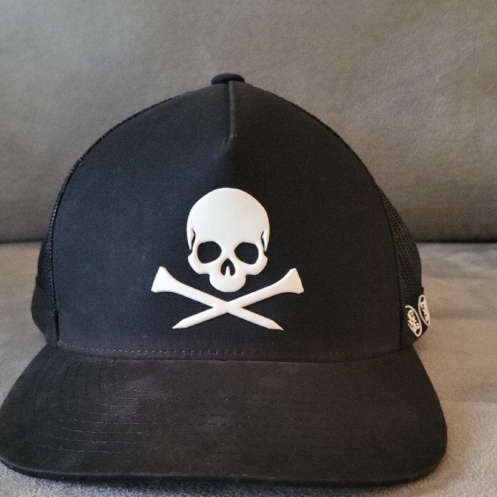G/FORE Black Skull and Crossbones Hat
